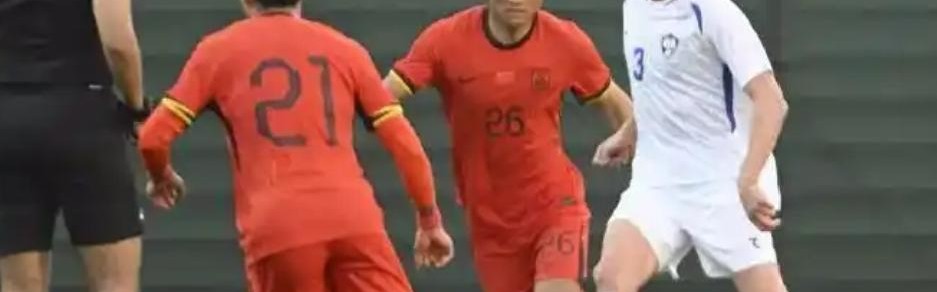 真人娱乐平台-邵佳一挂帅迪拜不败收官！国足拉练见喜 年轻化补强刻不容缓