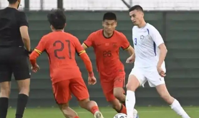 真人娱乐平台-邵佳一挂帅迪拜不败收官！国足拉练见喜 年轻化补强刻不容缓